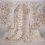 赤ちゃんお宮参り淡いピンクの着物