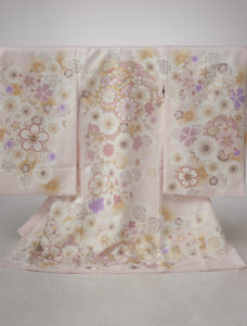 赤ちゃんお宮参り淡いピンクの着物